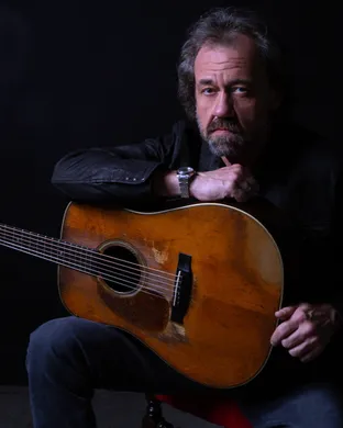 Live concert by Dan Tyminski Band