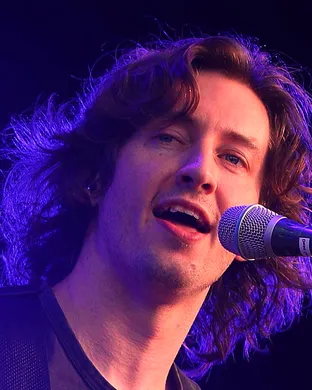 Dean Lewis